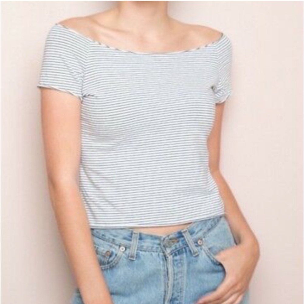Brandy Melville Blue and White Rin Top